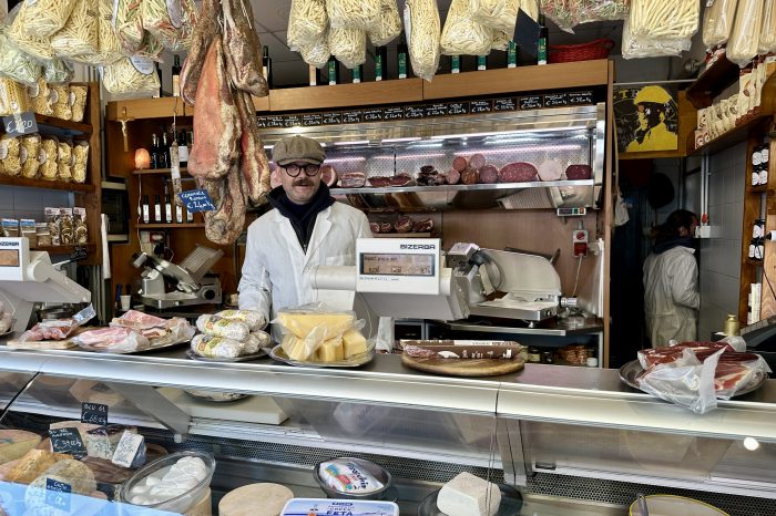 Trastevere Rome Farmers Market & Street Food Tour